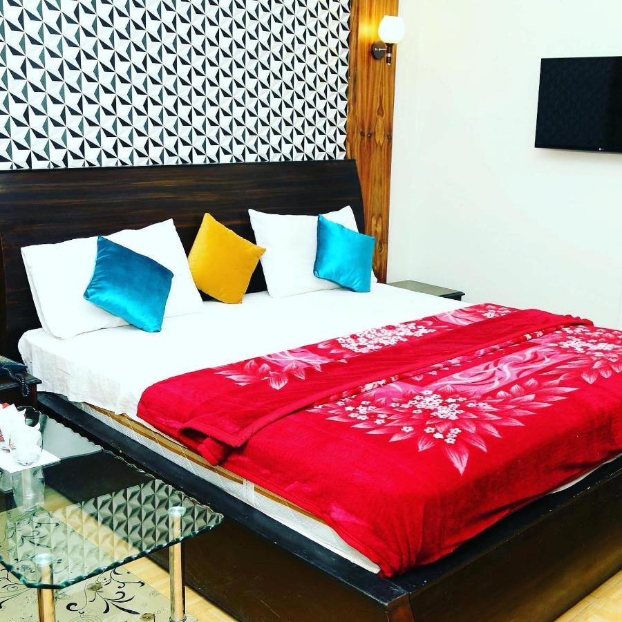 Hotel Serena Palace Multan Ngoại thất bức ảnh